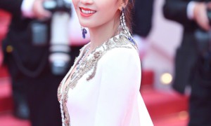 原创
巩俐、刘涛亮相戛纳，同穿白裙诠释“女王范”，120斤的对决？