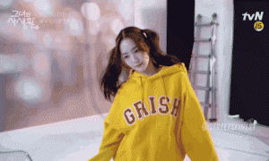 33岁大女主见偶像变迷妹，“私生活”居然甜到齁？